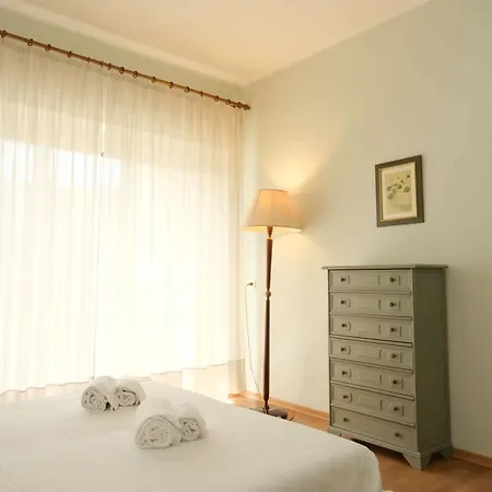 Vr Rosalina House